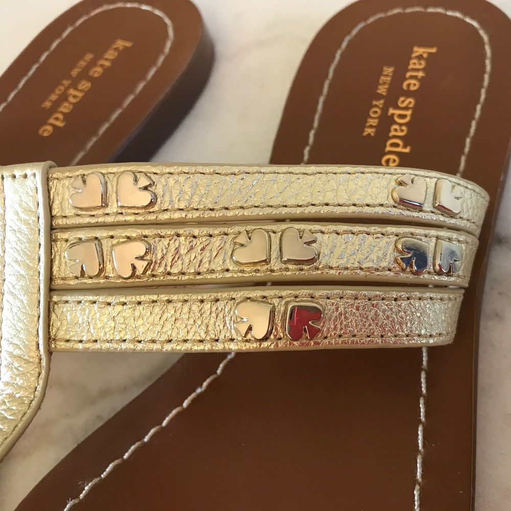 KATE SPADE PATENT LEATHER GOLD SANDAL - Picture 12 of 15